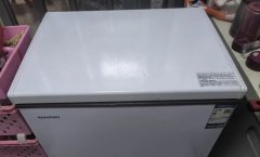 容声冰柜，准备储存小孩的母乳的，结果一直没用上