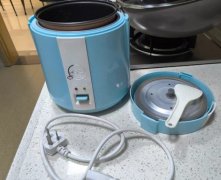 美昀1.2L迷你电饭煲，蓝色款，适合1-2人使用，功能完好，