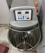 烘焙店不做了，部分设备出